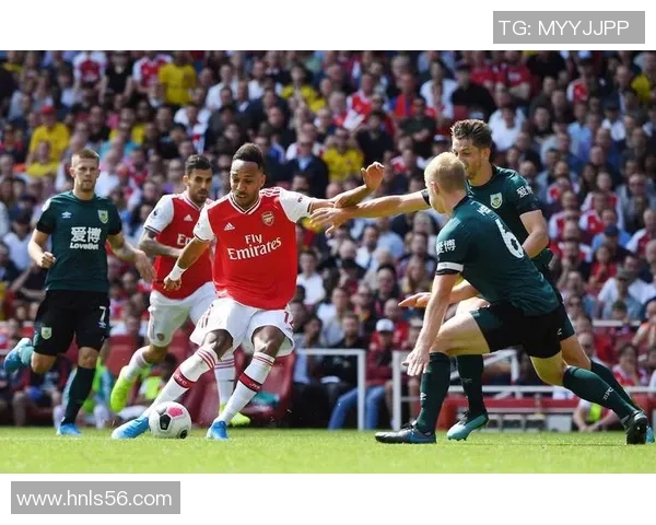 世界杯精彩对决阿森纳与利物浦战成平局引发全场热烈讨论