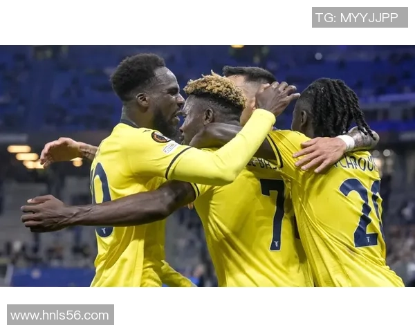 国王杯波尔图大胜曼联五球狂潮战术解析引发全场震动 国王杯波尔图大胜曼联五球狂潮战术解析引发全场震动