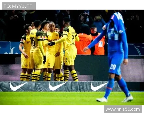 德甲惊现冷门那不勒斯与多特蒙德点球大战引发全场狂欢