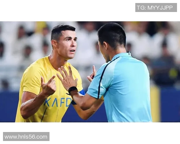 国王杯激战利物浦大胜尤文图斯争议判罚引发全场热议 国王杯激战利物浦大胜尤文图斯争议判罚引发全场热议